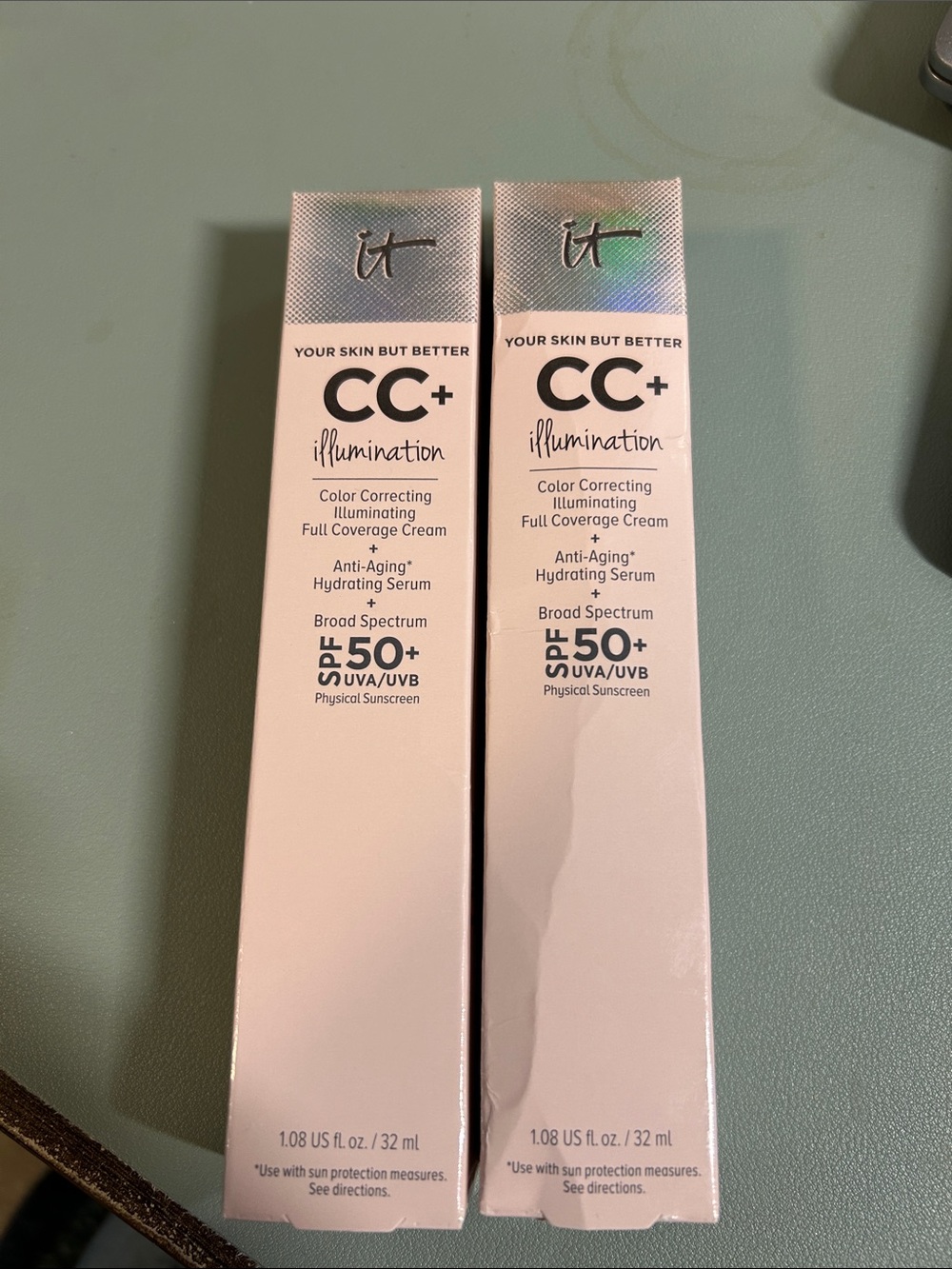 it cosmetics CC+ Illumination Full Coverage Cream - NATURAL MEDIUM